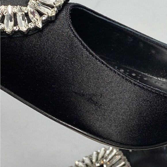 Manolo Blahnik Prietasli 90 Embellished Satin Slingback Pumps size 41.5 - Picture 7 of 11